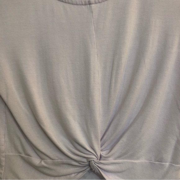 Knotted Crop Top Tee - Picture 10 of 14